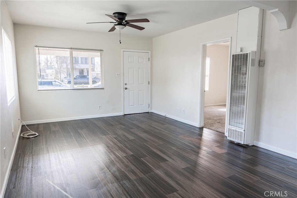 1102 E 18th Street Property Photo 5