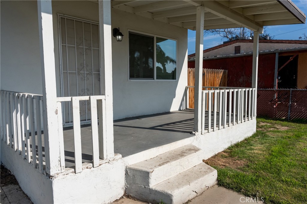 1102 E 18th Street Property Photo 14
