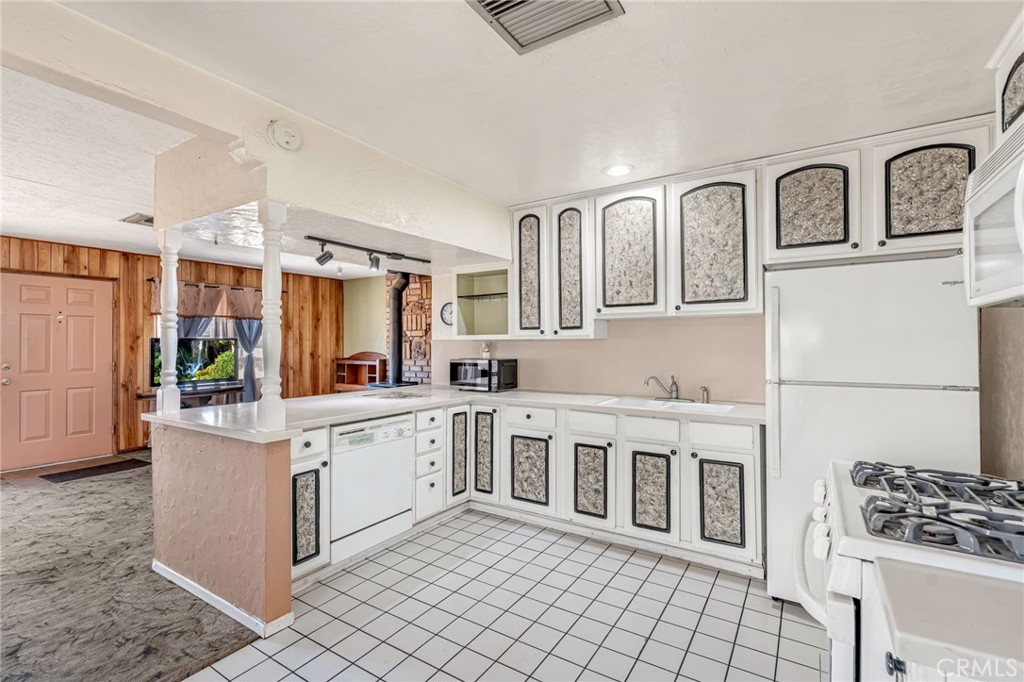 25562 Bejoal Property Photo 13