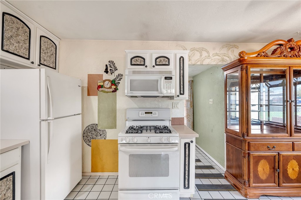 25562 Bejoal Property Photo 14