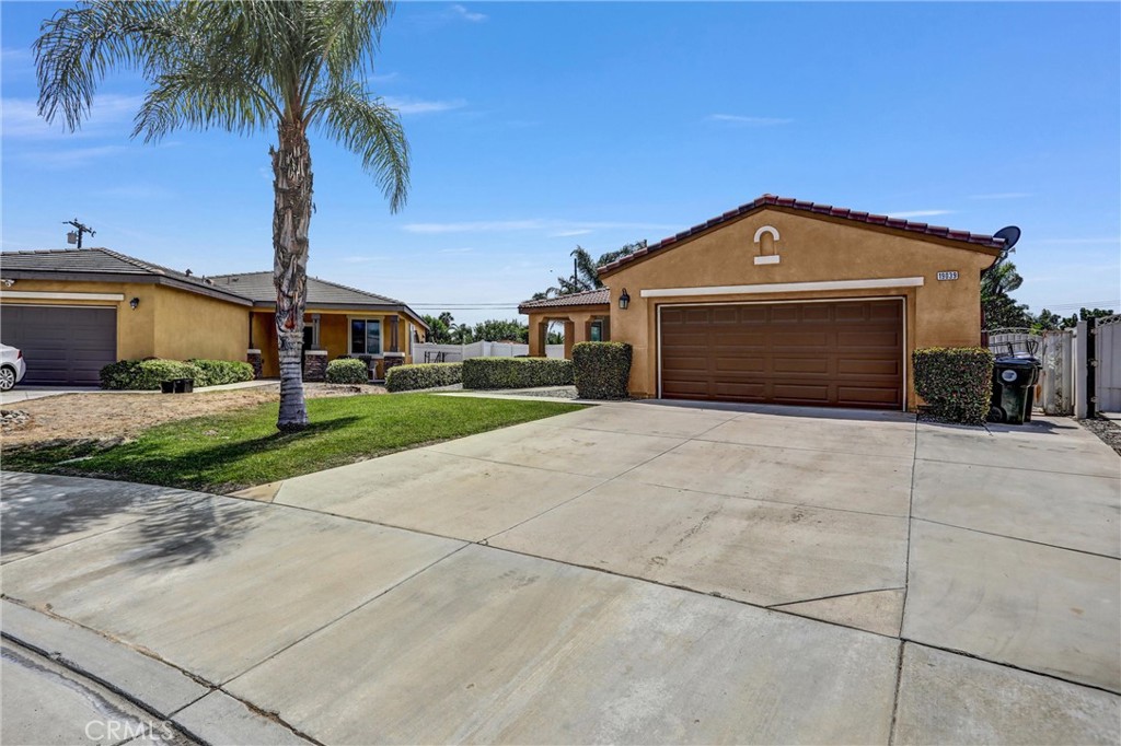 19039 Gregory Court Property Photo 4