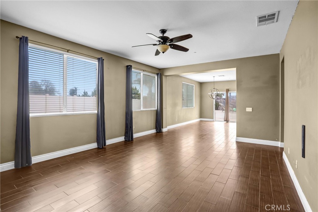 19039 Gregory Court Property Photo 6