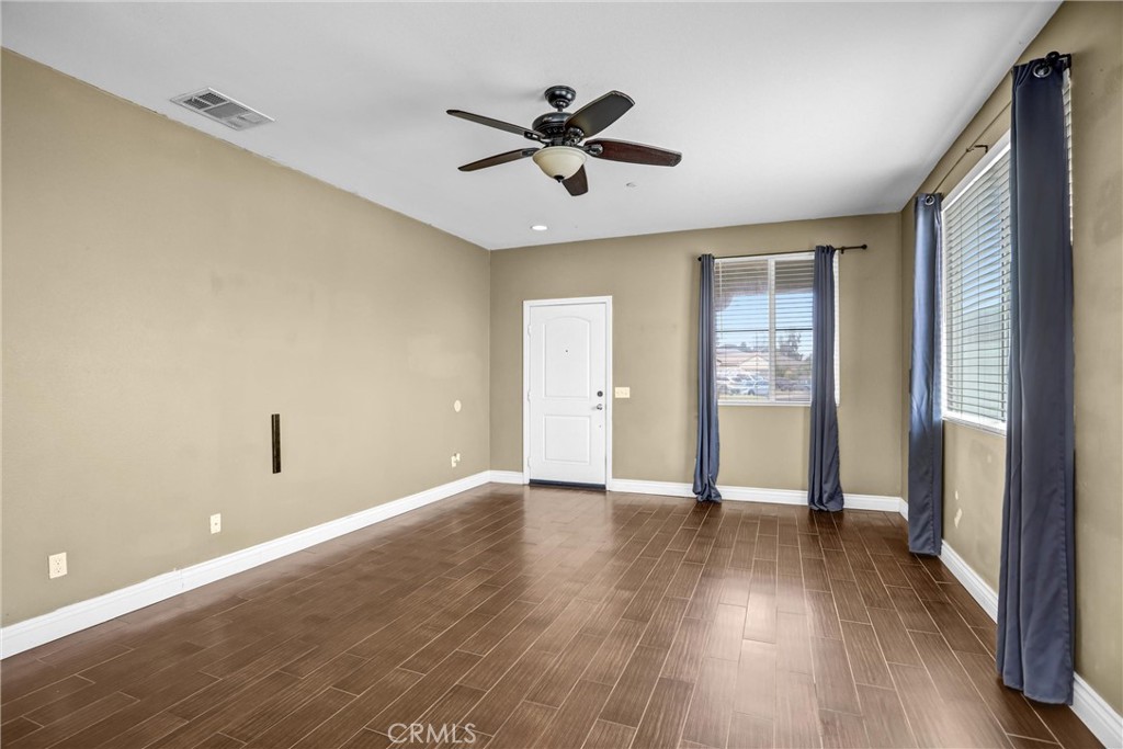 19039 Gregory Court Property Photo 7