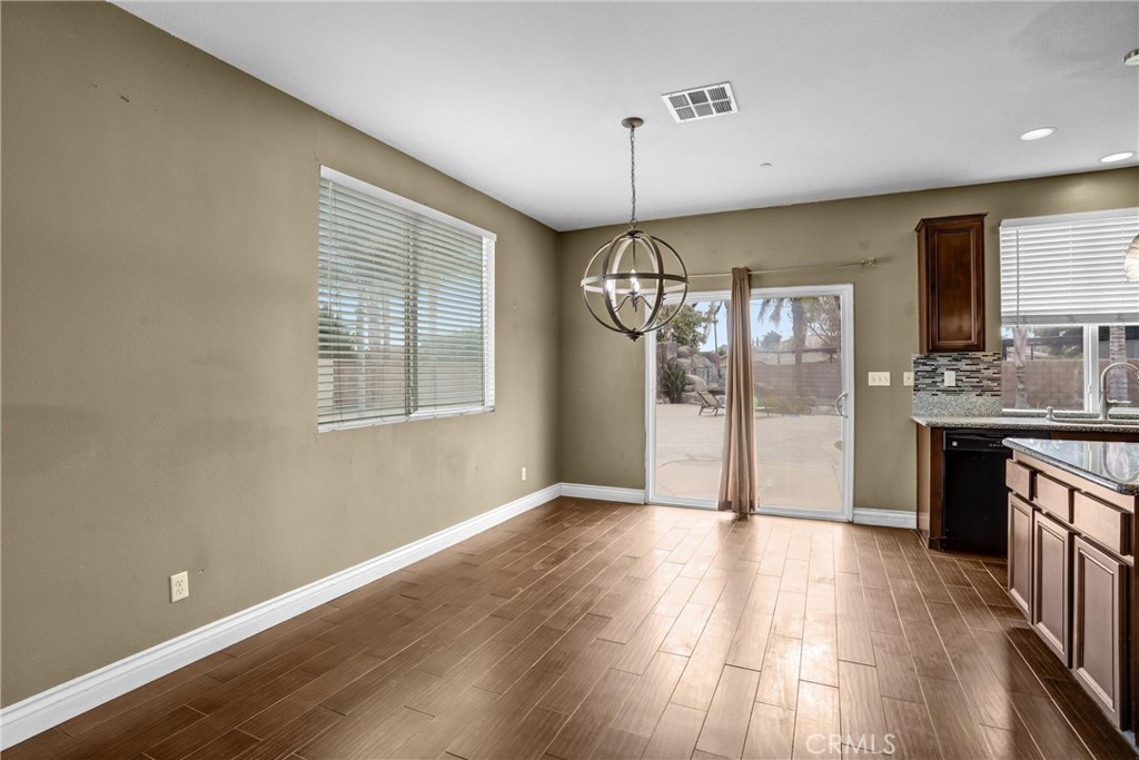 19039 Gregory Court Property Photo 8