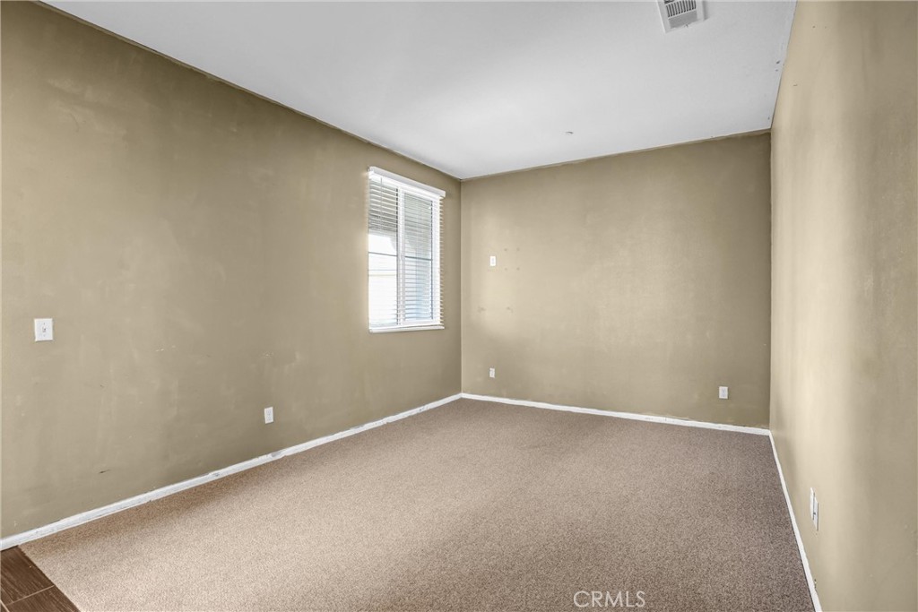 19039 Gregory Court Property Photo 18