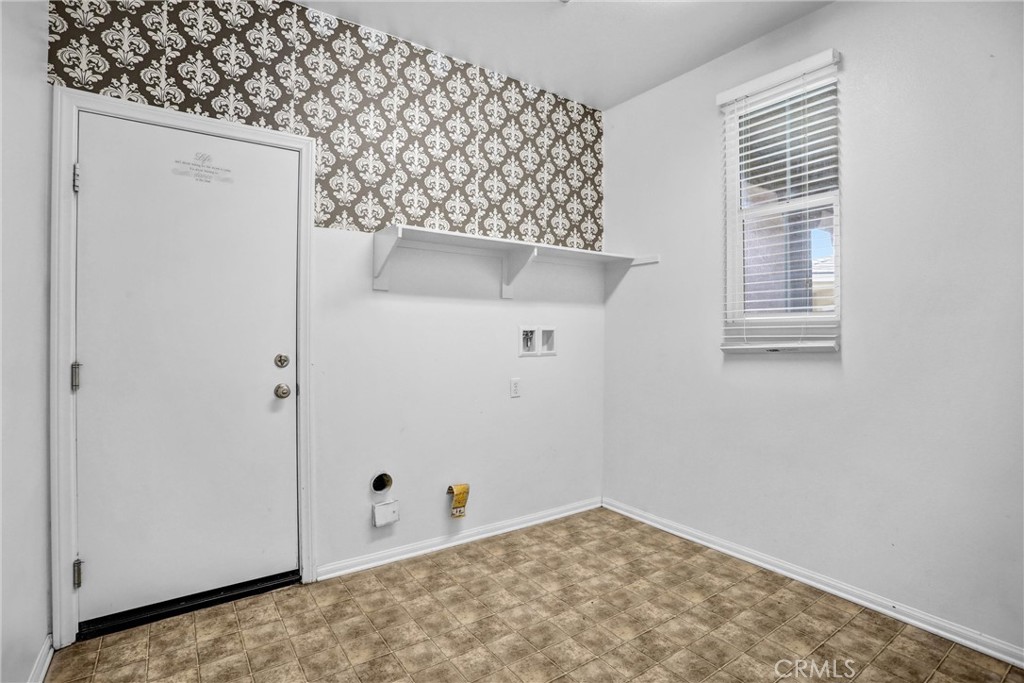 19039 Gregory Court Property Photo 24
