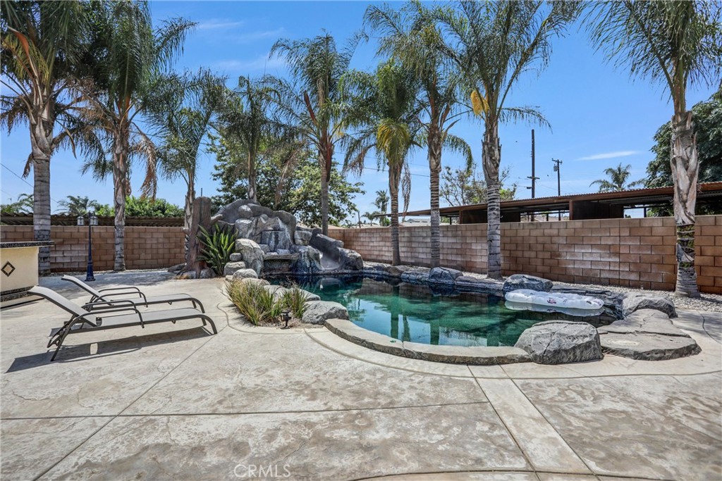 19039 Gregory Court Property Photo 28