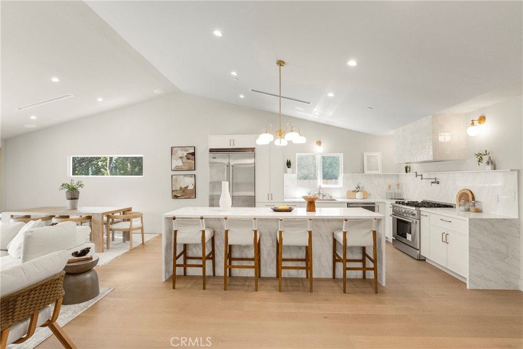 5944 Lasaine Property Photo 3