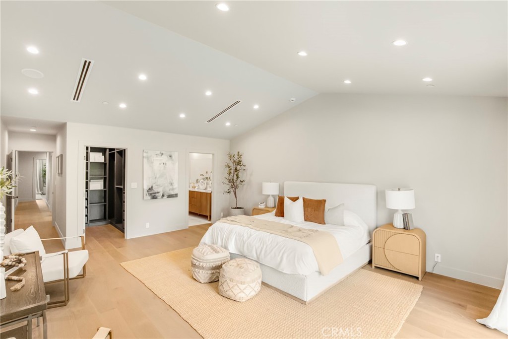 5944 Lasaine Property Photo 13