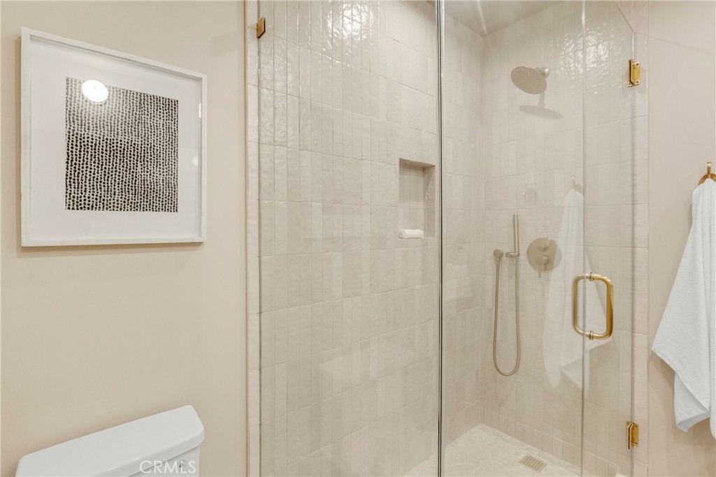 5944 Lasaine Property Photo 15