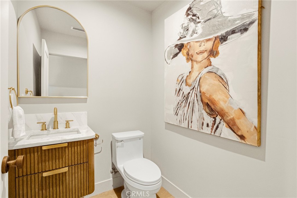 5944 Lasaine Property Photo 17