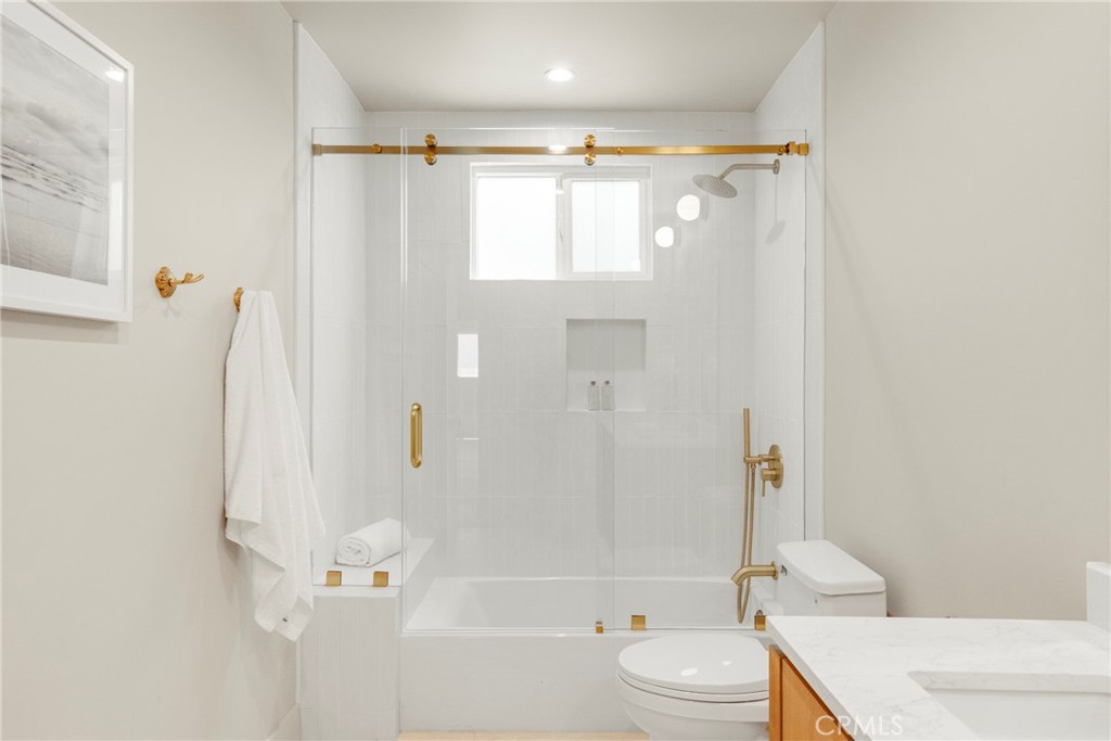 5944 Lasaine Property Photo 20