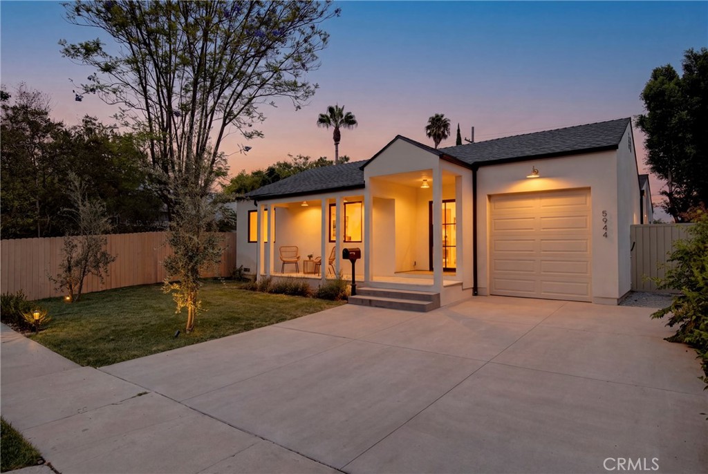 5944 Lasaine Property Photo 25