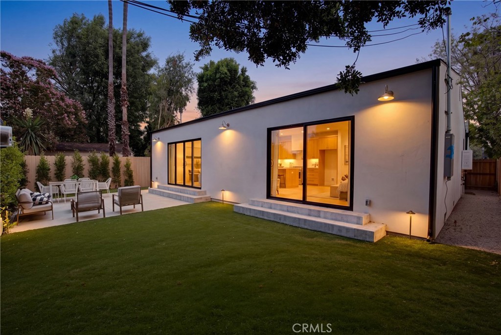 5944 Lasaine Property Photo 28