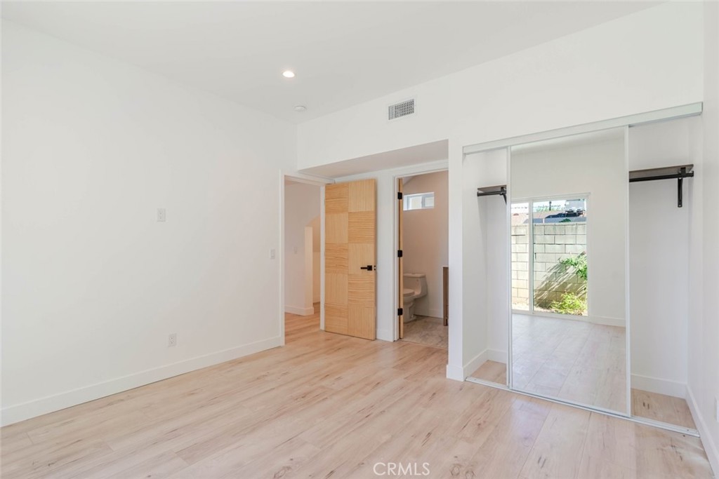 6837 Yolanda Avenue Property Photo 13