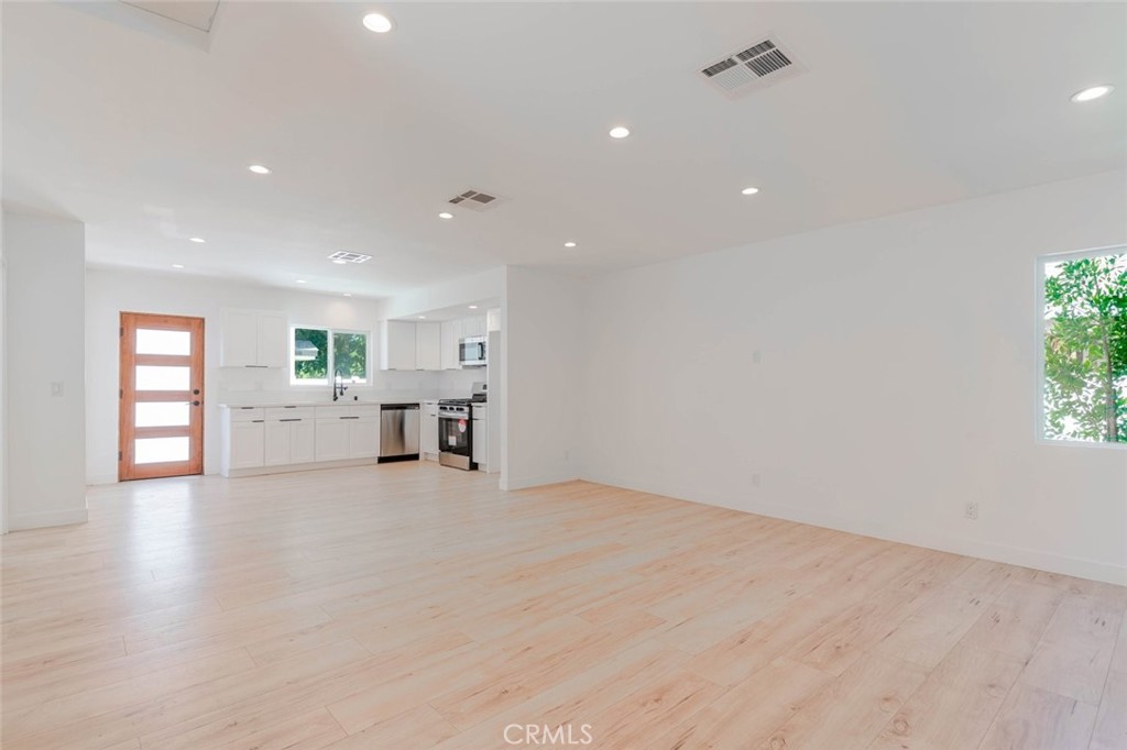 6837 Yolanda Avenue Property Photo 33