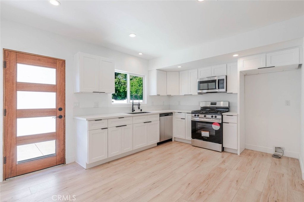 6837 Yolanda Avenue Property Photo 34