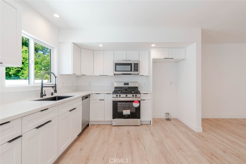 6837 Yolanda Avenue Property Photo 35
