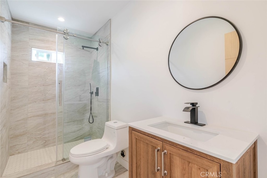 6837 Yolanda Avenue Property Photo 38