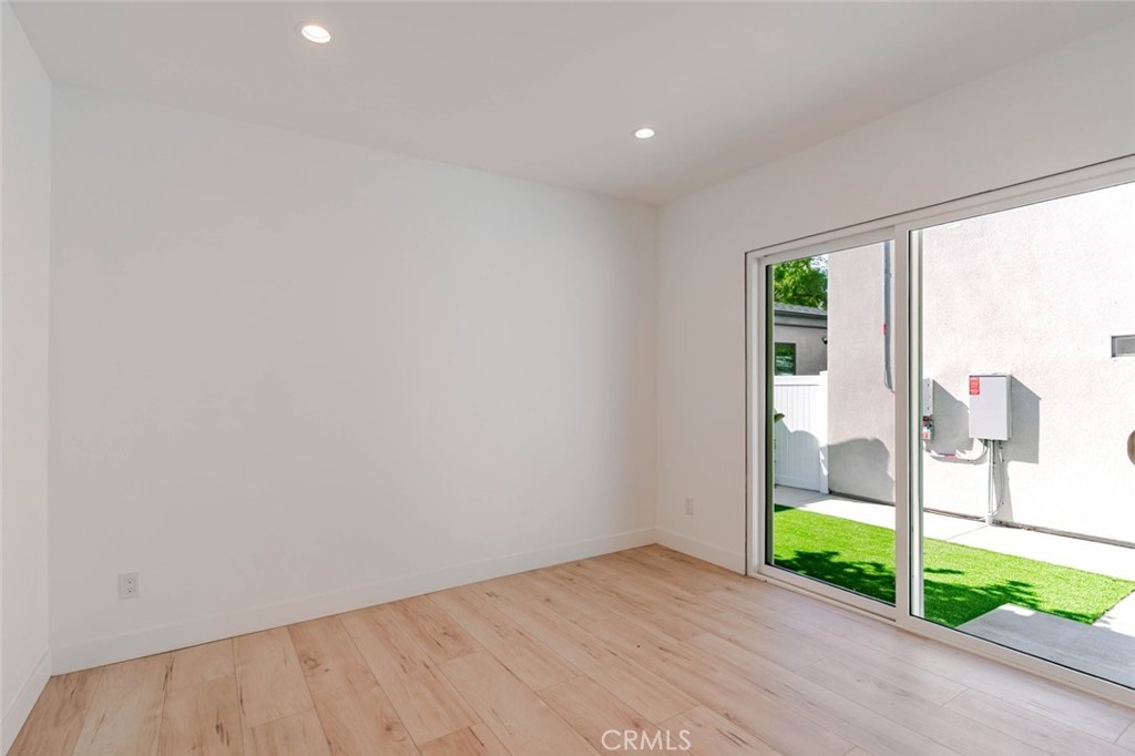 6837 Yolanda Avenue Property Photo 40