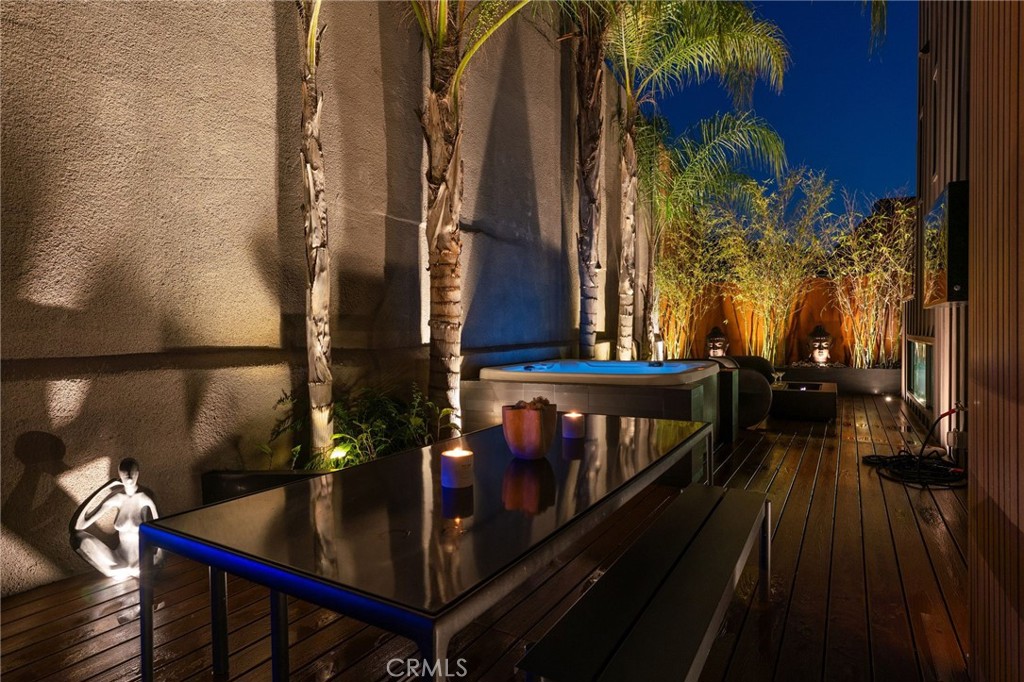 3601 Dixie Canyon Place Property Photo 35