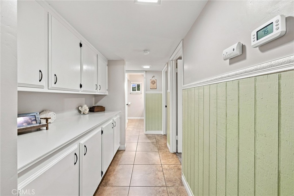 308 Swan Court Property Photo 17
