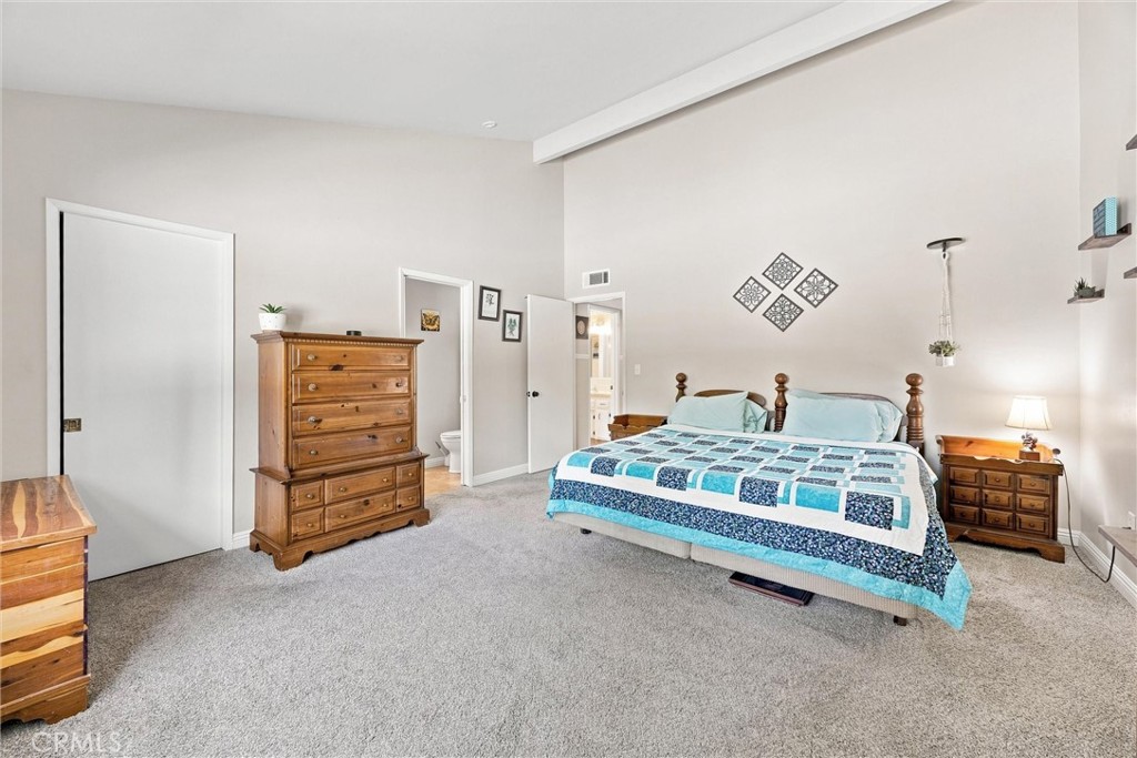 308 Swan Court Property Photo 18
