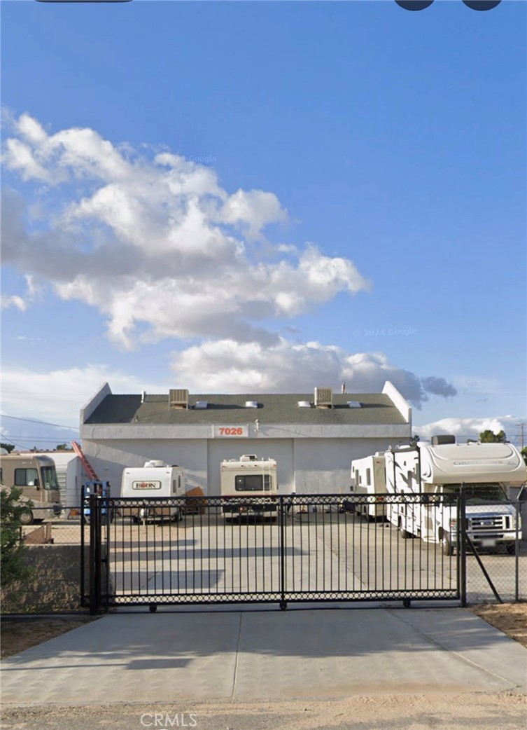 7026 Xavier Avenue Property Photo 3