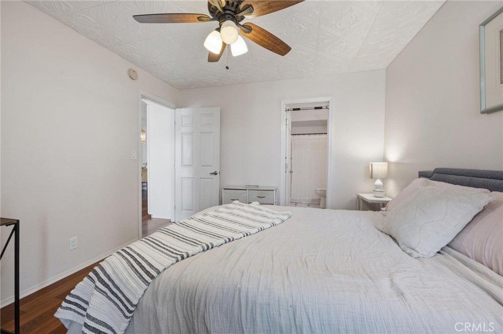 525 S Ardmore Avenue 320 Property Photo 14