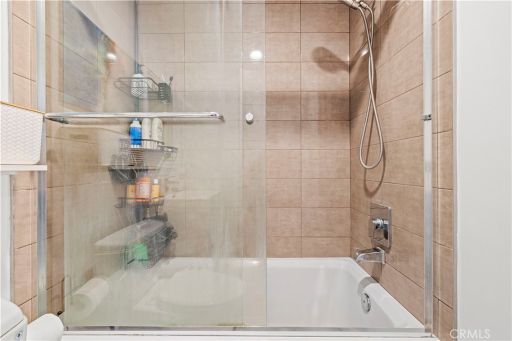 16557 Vine Terrace Property Photo 8