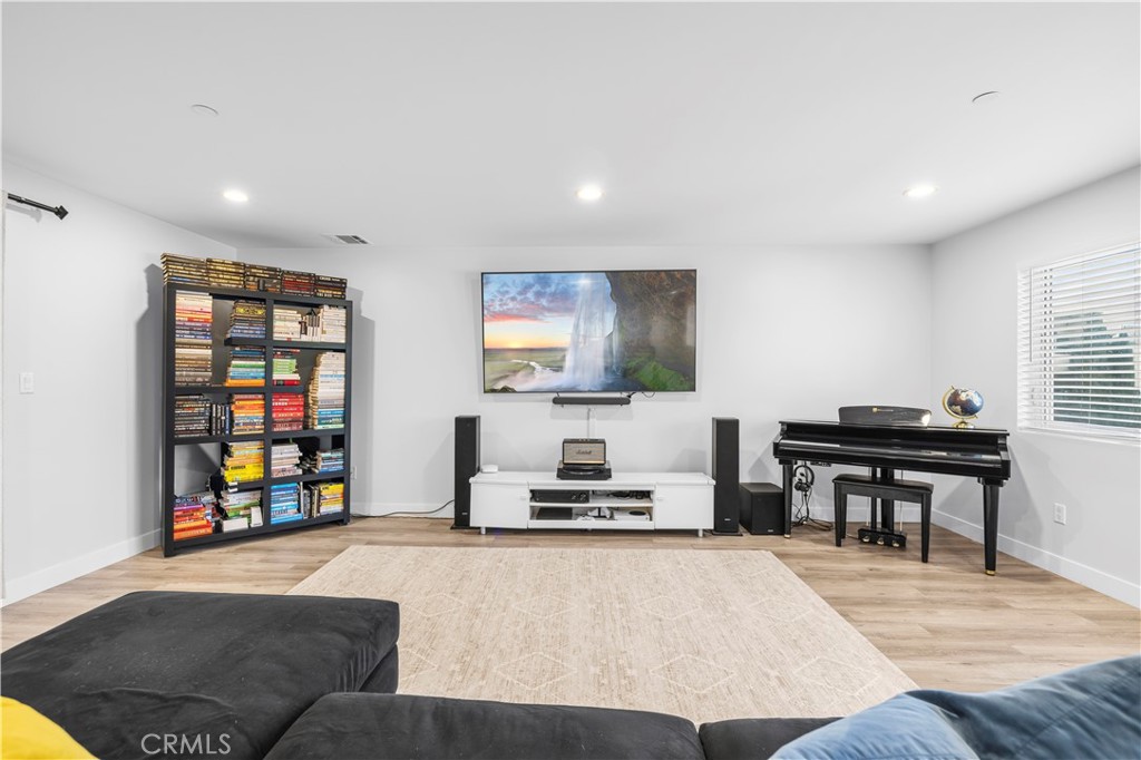 16557 Vine Terrace Property Photo 12