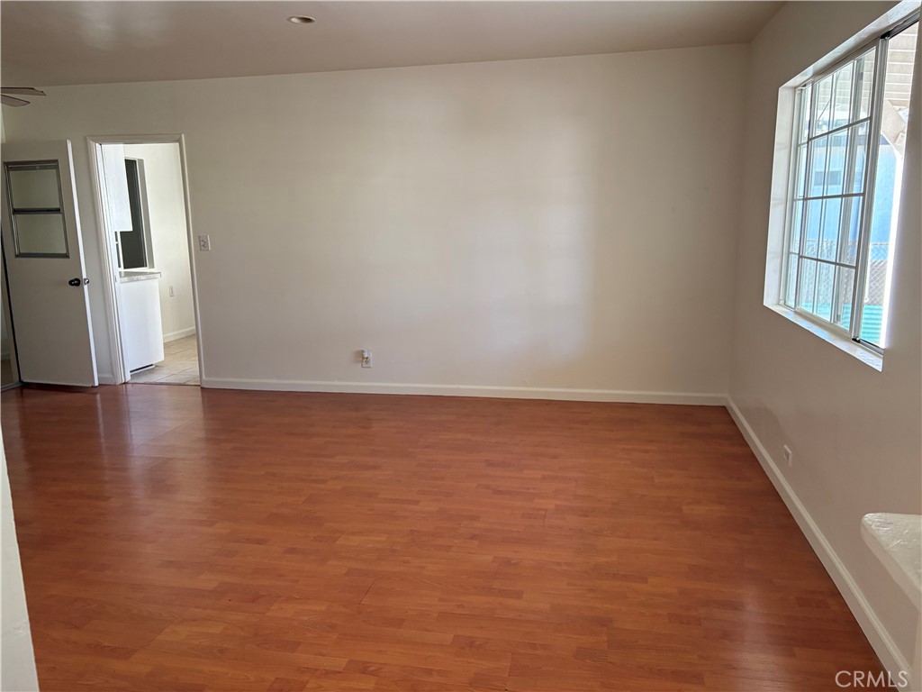 11241 De Haven Ave. Property Photo 3