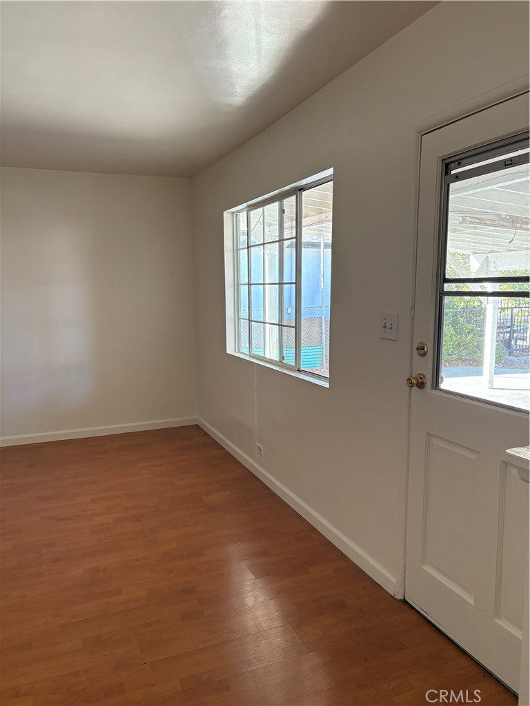 11241 De Haven Ave. Property Photo 10