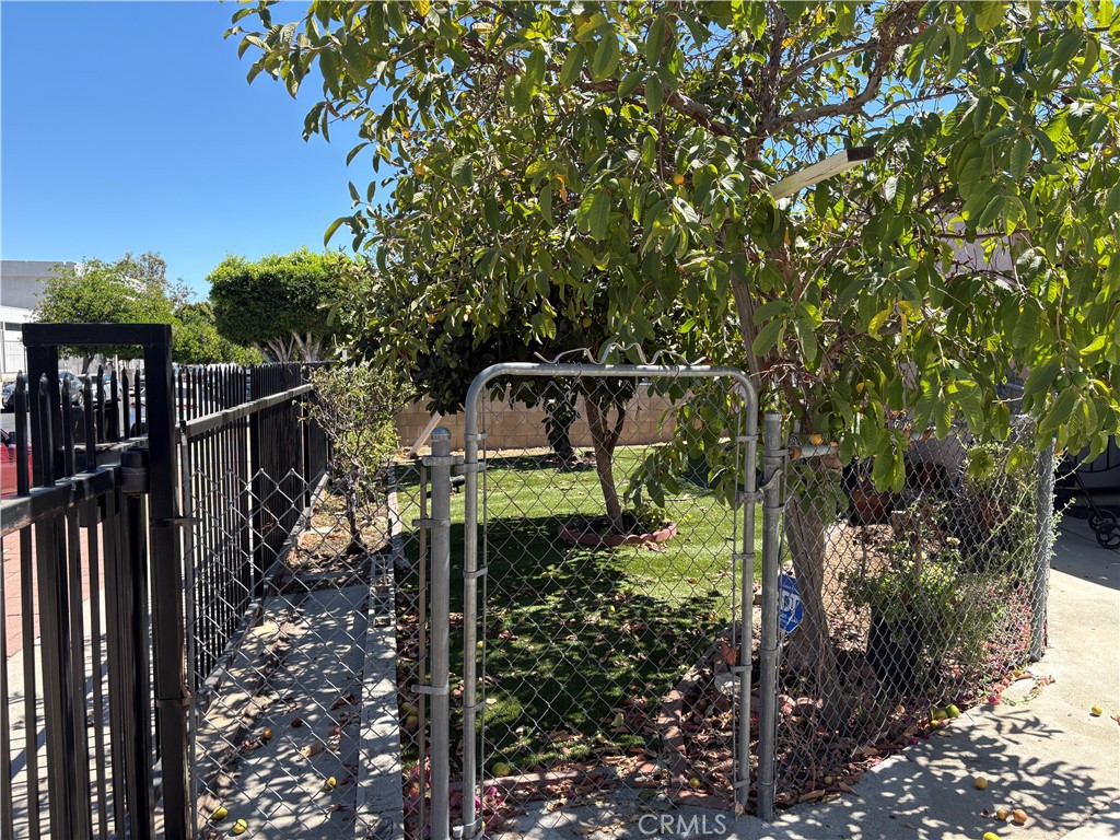 11241 De Haven Ave. Property Photo 30
