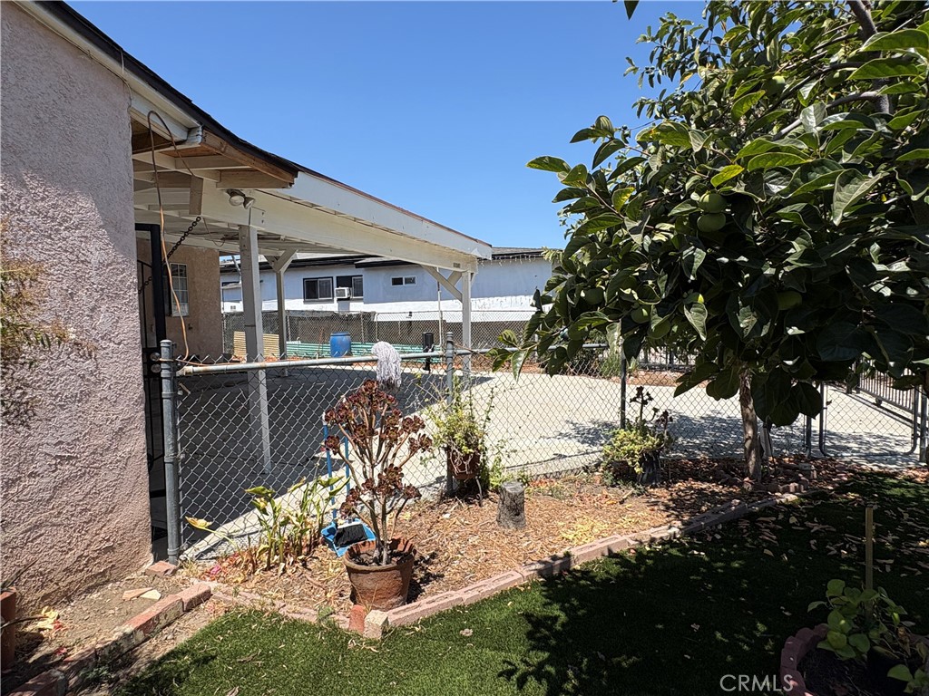 11241 De Haven Ave. Property Photo 32