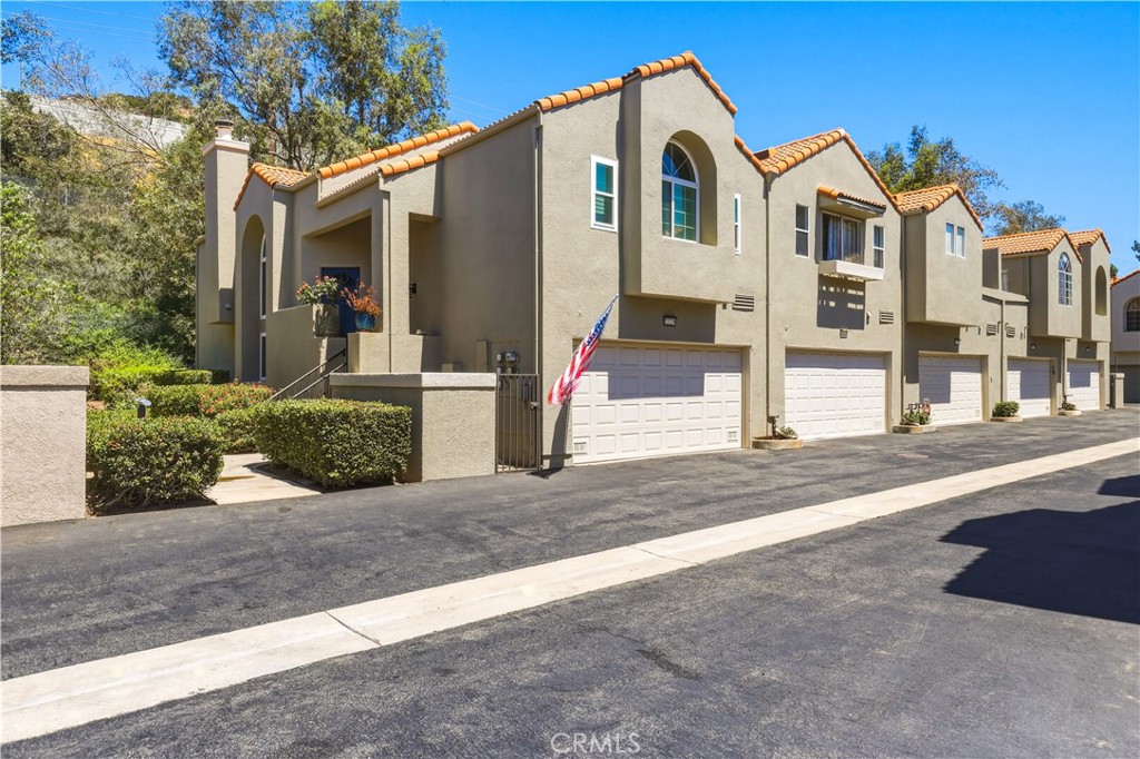 22229 Shadow Valley Property Photo 1