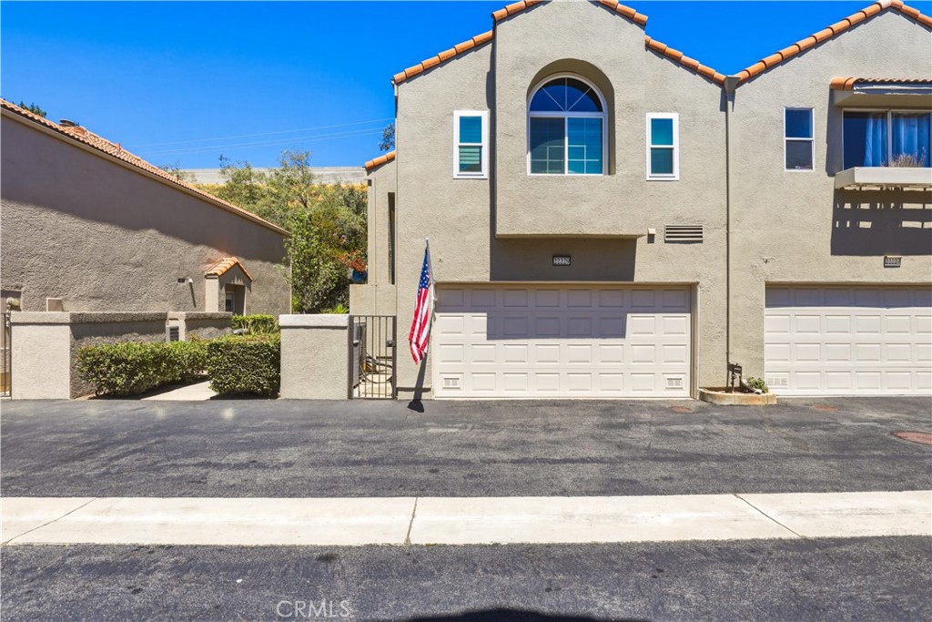 22229 Shadow Valley Property Photo 2