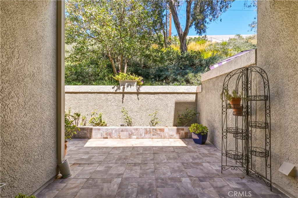 22229 Shadow Valley Property Photo 6