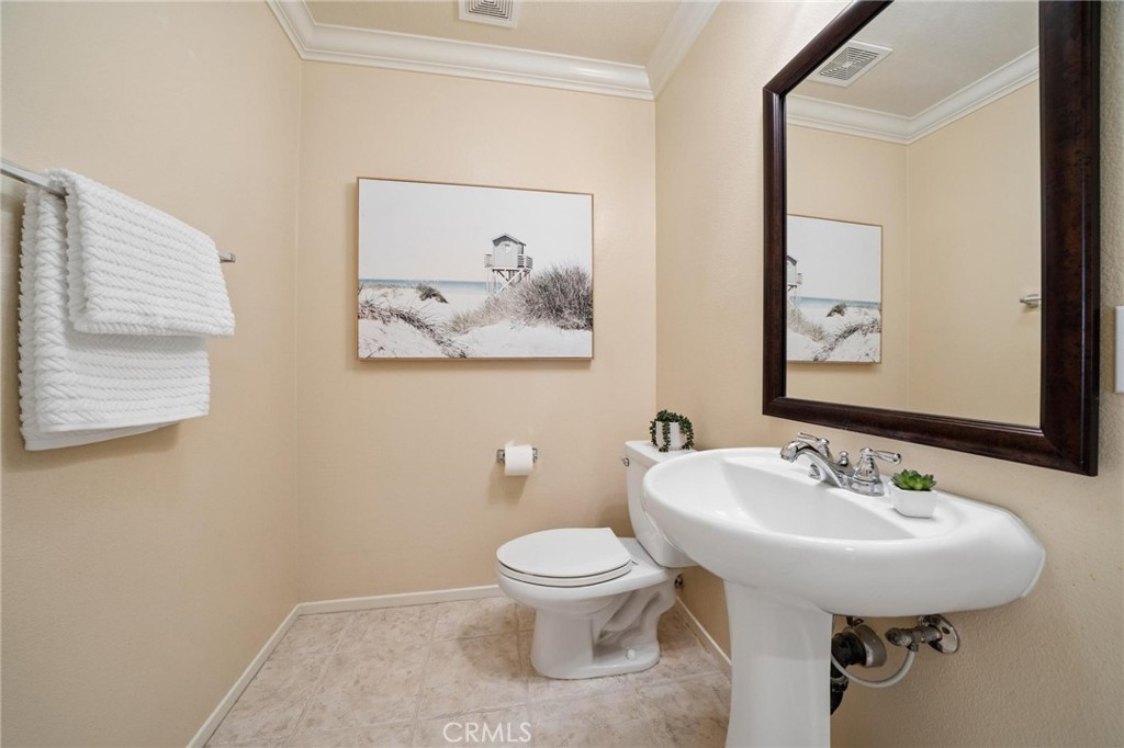 25716 Hood Way Property Photo 24