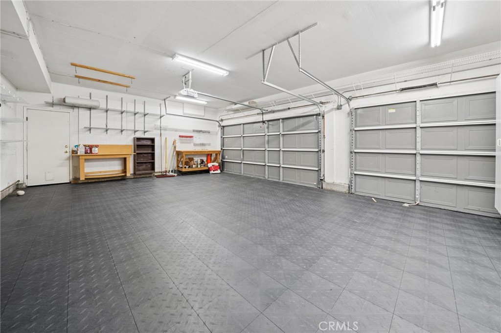 25716 Hood Way Property Photo 45