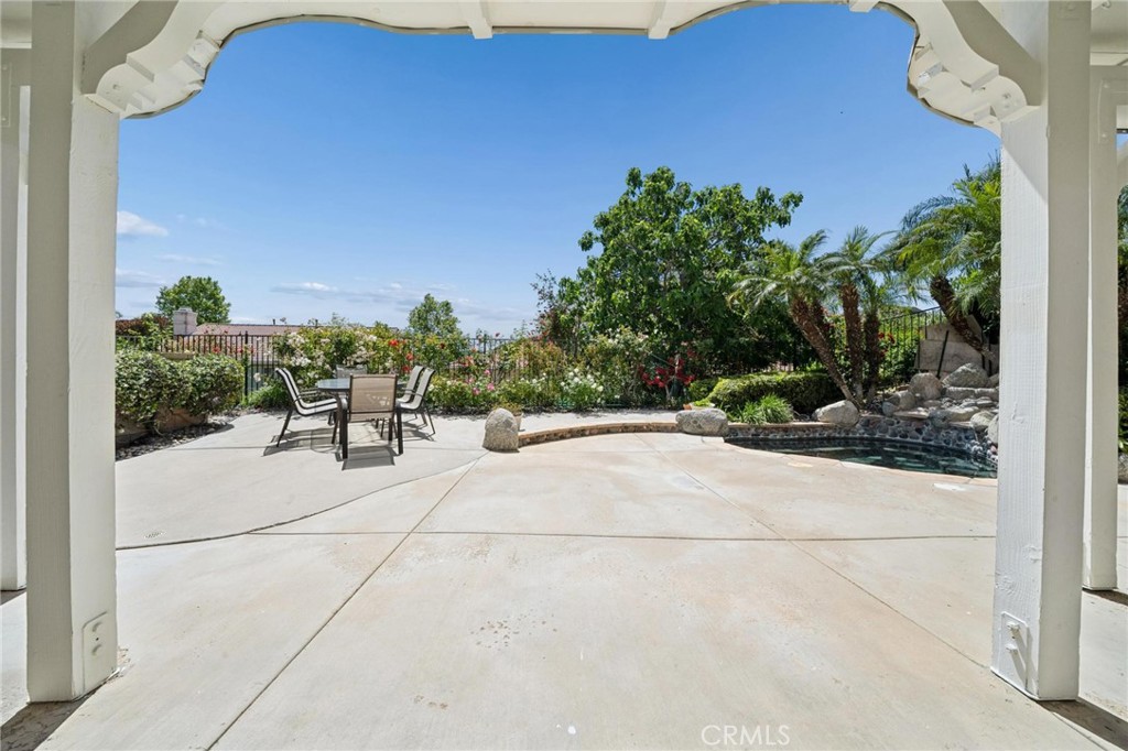 25716 Hood Way Property Photo 46