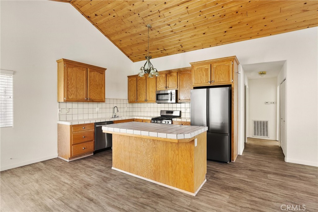 1928 Woodland Drive Property Photo 14