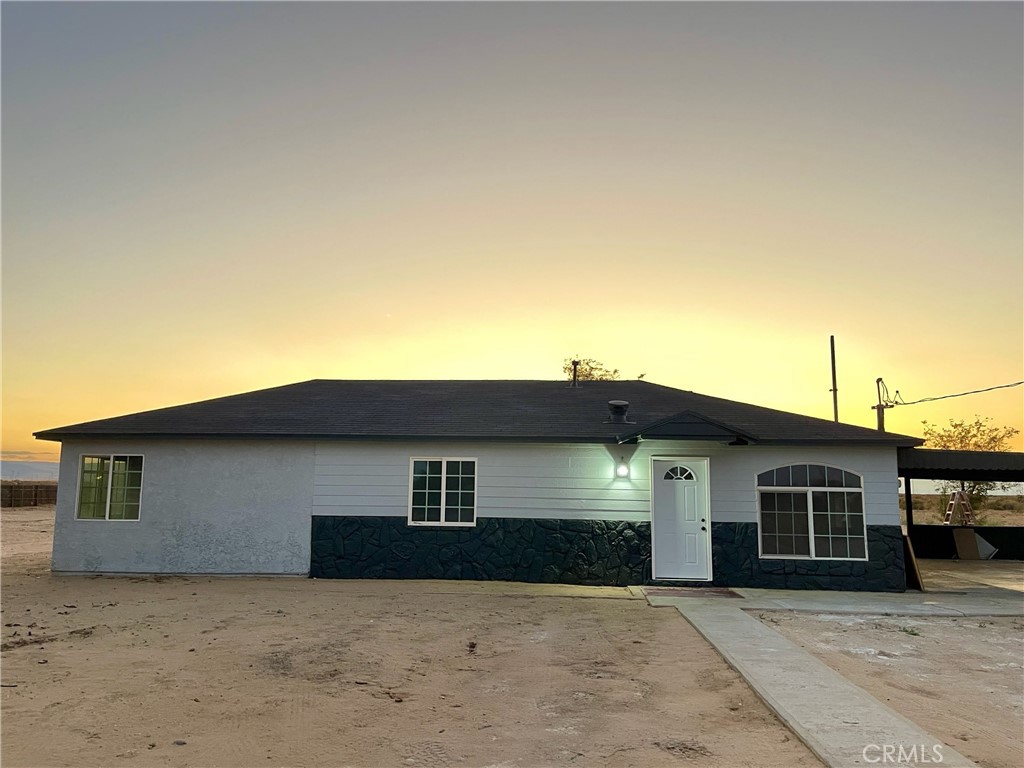 48225 93rd St W Property Photo 1