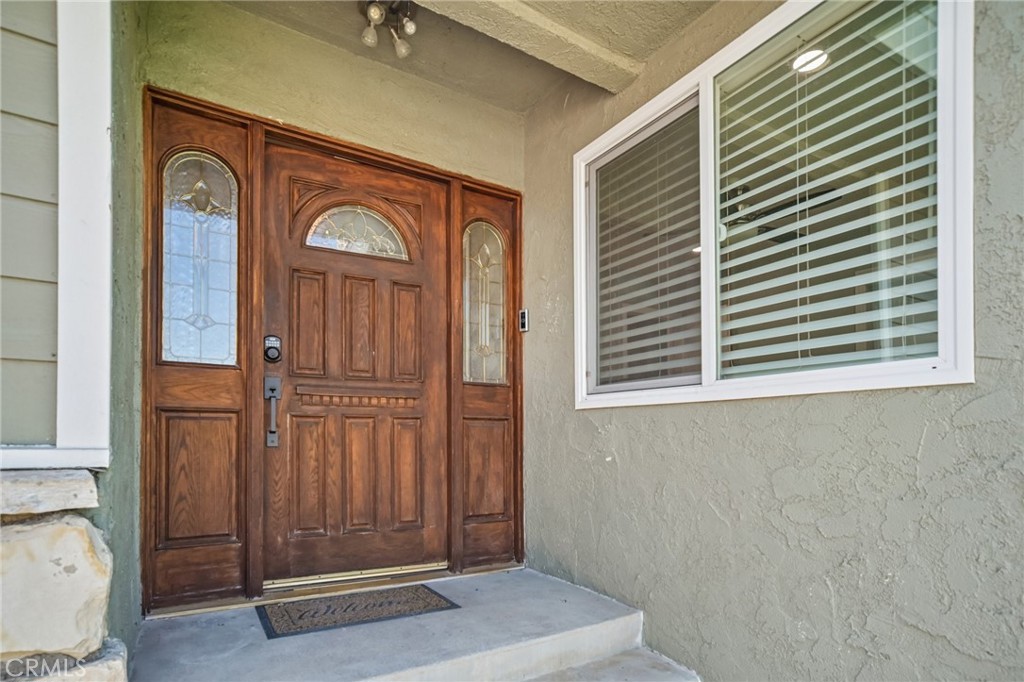 9509 Jellico Avenue Property Photo 4