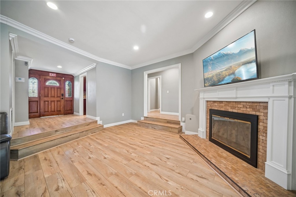 9509 Jellico Avenue Property Photo 8