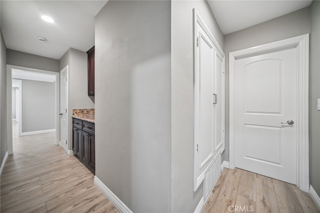 9509 Jellico Avenue Property Photo 27