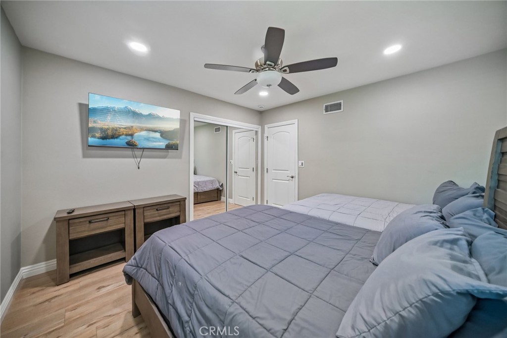 9509 Jellico Avenue Property Photo 31