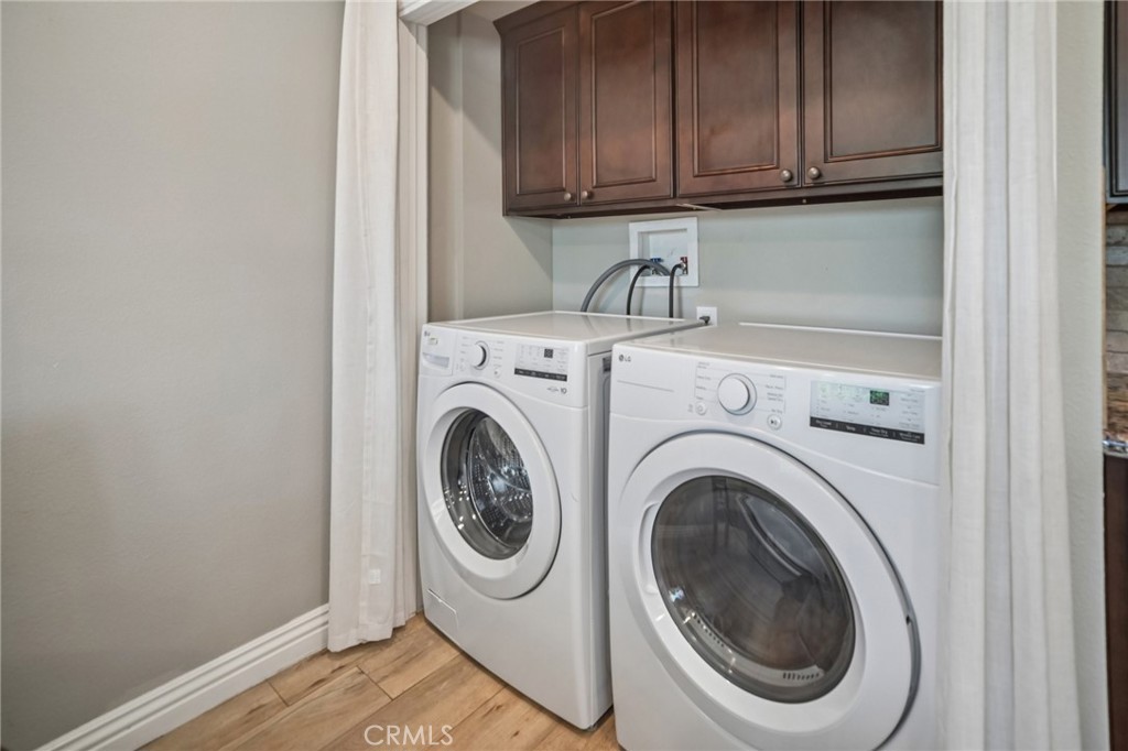 9509 Jellico Avenue Property Photo 42