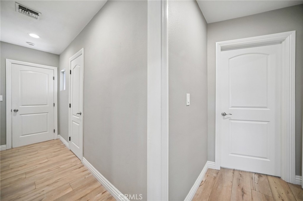 9509 Jellico Avenue Property Photo 43