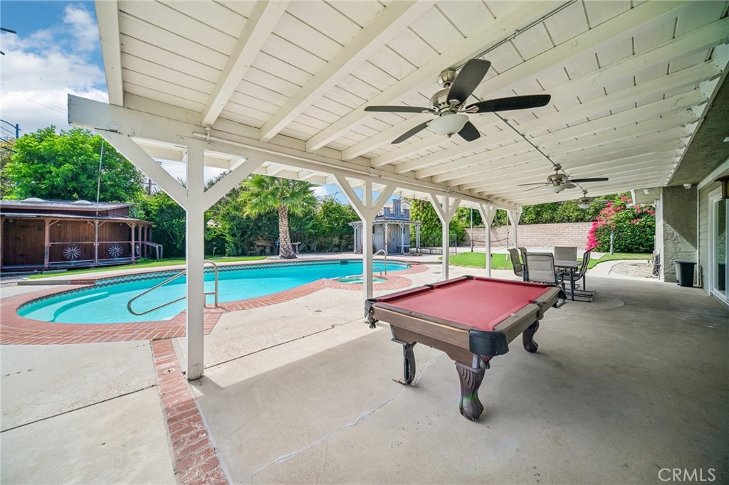 9509 Jellico Avenue Property Photo 48